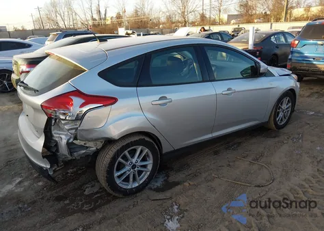 2018 Ford Focus Se z USA, uszkodzony, nr VIN 1FADP3K21JL206415